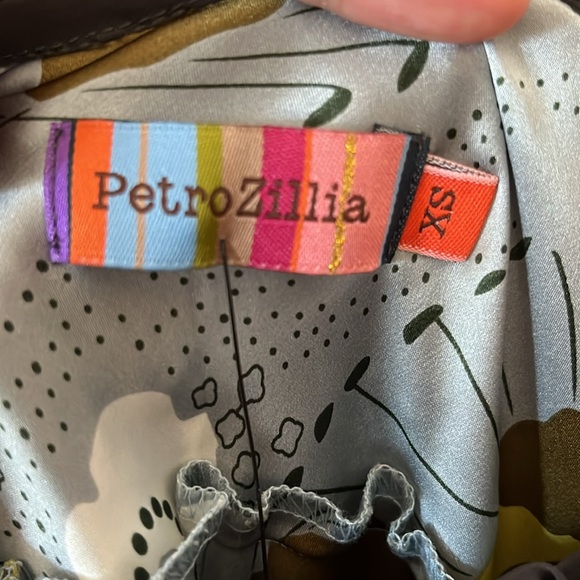 NWT Petro Zillia Kyle 100% Silk Dress Retro Scenery Floral Cold Shoulder XS - Picture 6 of 10